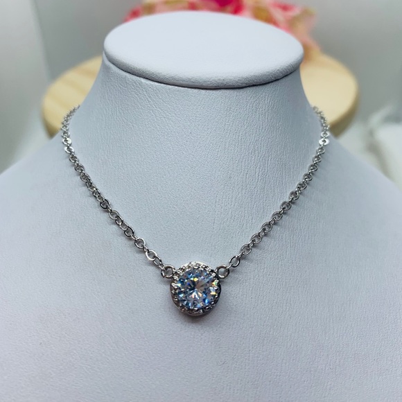 Jewelry - 🌟 Gold Plated CZ Necklace